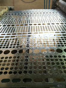 鋼格板：性能特點、應用領域與優勢解析